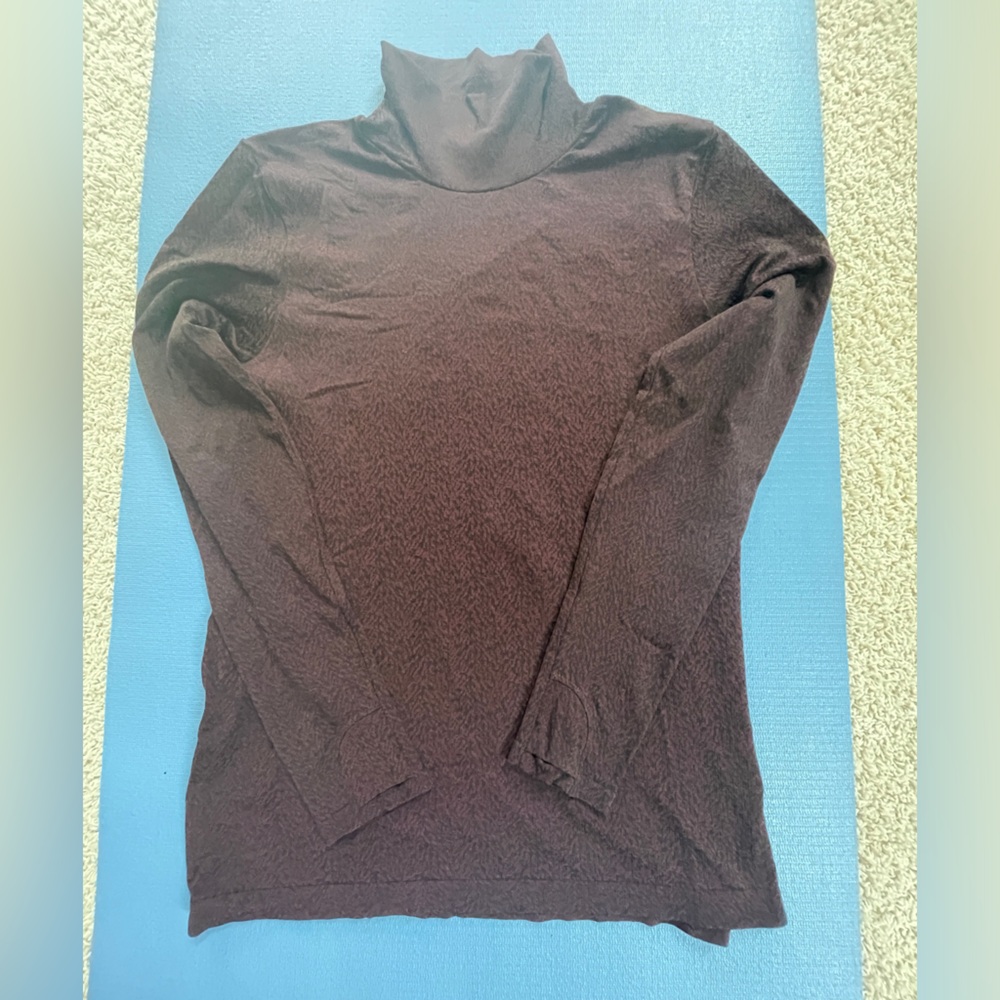 Women's Athleta Mock Turtleneck - Black and Maroon - Size XL